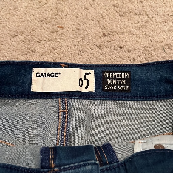 Garage Premium Denim Shorts Size 5 - Picture 3 of 4